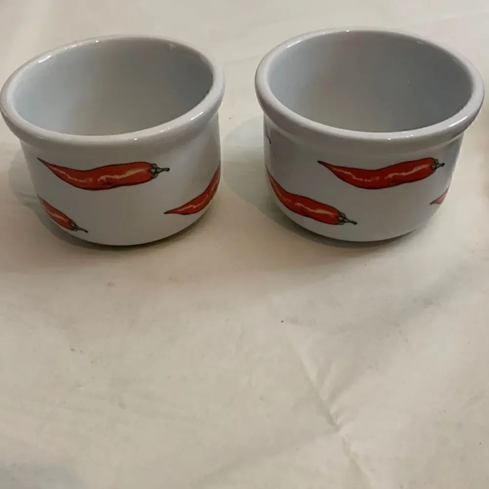 Cordon Bleu Hot Chili Peppers Serving Bowls 16 Oz Each Set Of 2 Oven Micro Dish